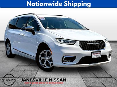 Used 2023 Chrysler Pacifica Limited