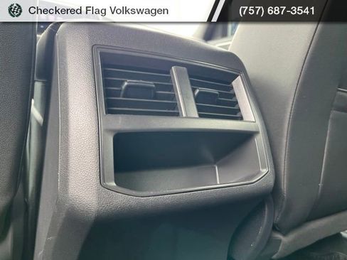 Used 2023 Volkswagen Atlas Cross Sport SE AWD/4WD image 27
