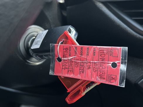 Used 2023 Kia Forte LXS image 34