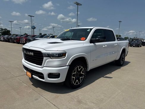 Certified 2025 RAM 1500 Laramie AWD/4WD image 8