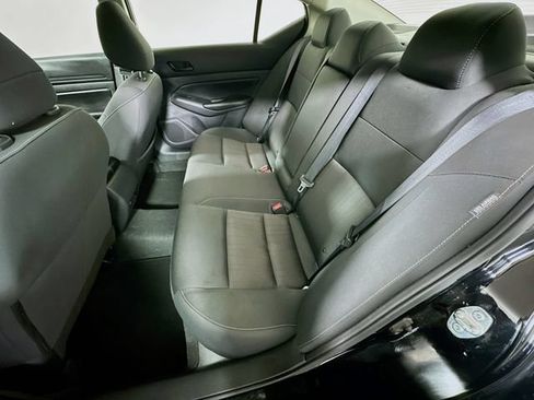 Used 2024 Nissan Altima 2.5 SV FWD image 16