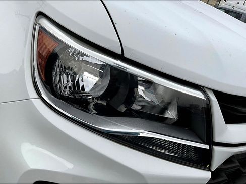 Used 2022 Chevrolet Colorado LT w/ Fleet Safety Package image 27