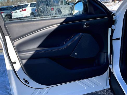 Used 2021 Ford Mustang Mach-E Premium image 9