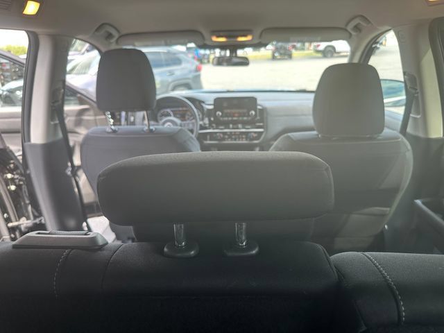 Used 2025 Nissan Pathfinder SV AWD/4WD image 24