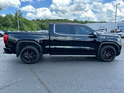 Used 2024 GMC Sierra 1500 Denali AWD/4WD image 4