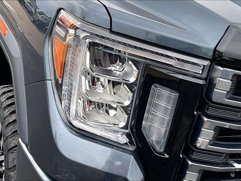 Used 2020 GMC Sierra 2500 AT4 w/ AT4 Premium Package image 31