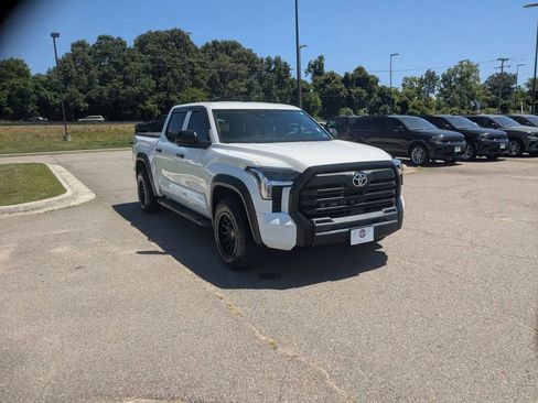 Used 2022 Toyota Tundra SR w/ SR Tow Package RWD image 7