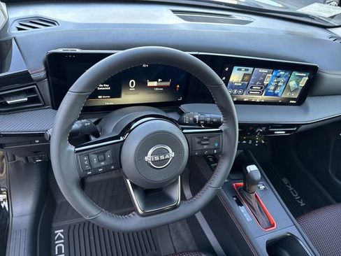 New 2026 Nissan Kicks SR w/ Cold Weather Package image 15
