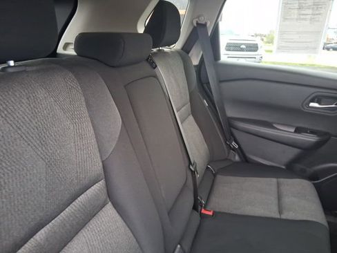 Used 2025 Nissan Rogue SV AWD/4WD image 11