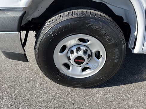 New 2026 GMC Savana 3500 w/ Driver Convenience Package image 13