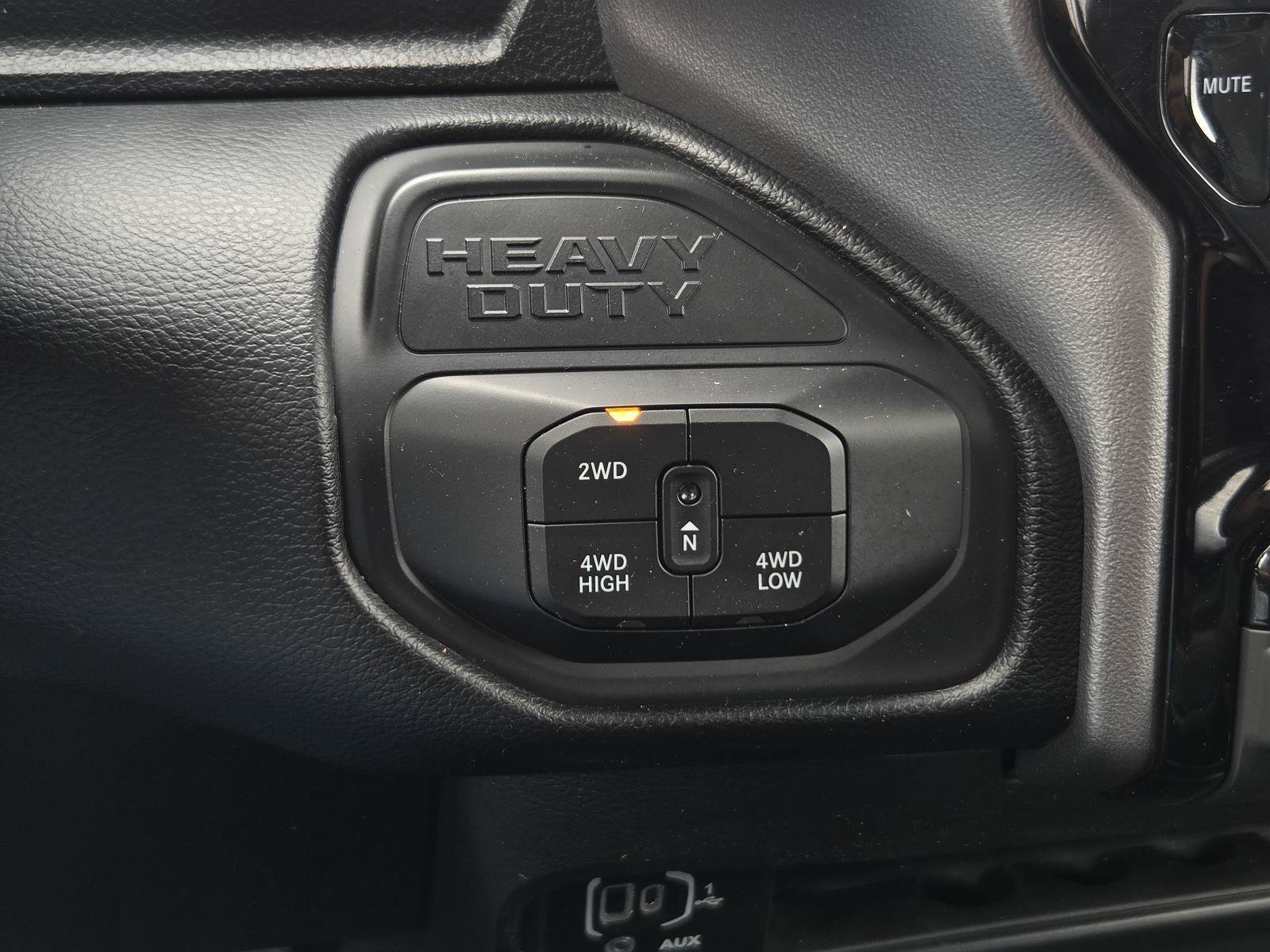 Used 2026 RAM 2500 Laramie AWD/4WD image 19