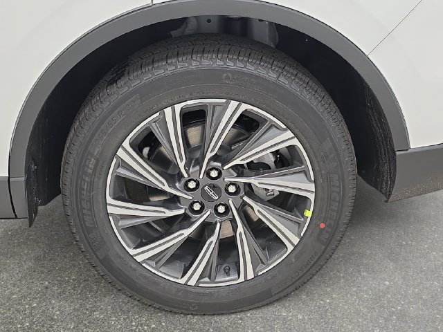 New 2027 Lincoln Aviator AWD image 29
