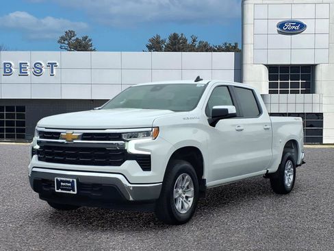 Used 2026 Chevrolet Silverado 1500 LT image 3