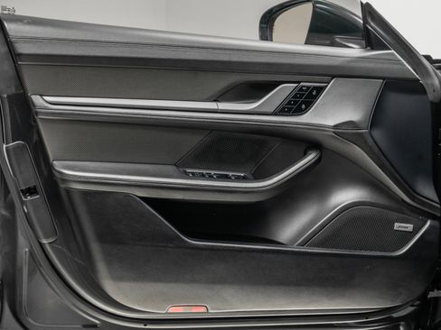 Used 2021 Porsche Taycan Turbo S image 39