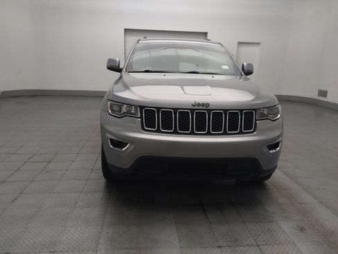 Used 2019 Jeep Grand Cherokee Laredo w/ 18" Wheel & 8.4" Radio Group RWD image 14