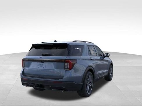 New 2026 Ford Explorer ST-Line w/ ST-Line Street Pack AWD/4WD image 9