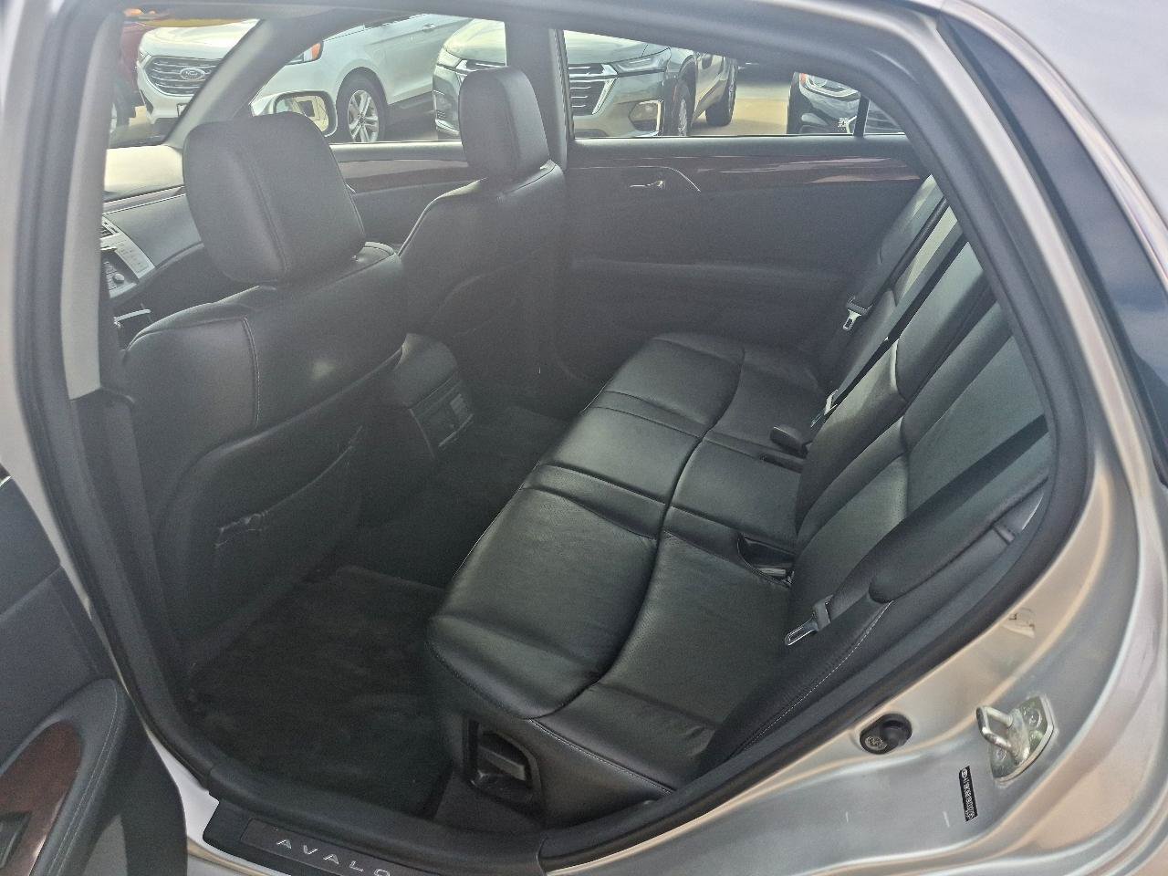 Used 2009 Toyota Avalon Limited FWD image 12