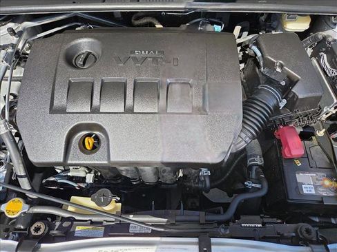 Used 2016 Toyota Corolla LE FWD image 21