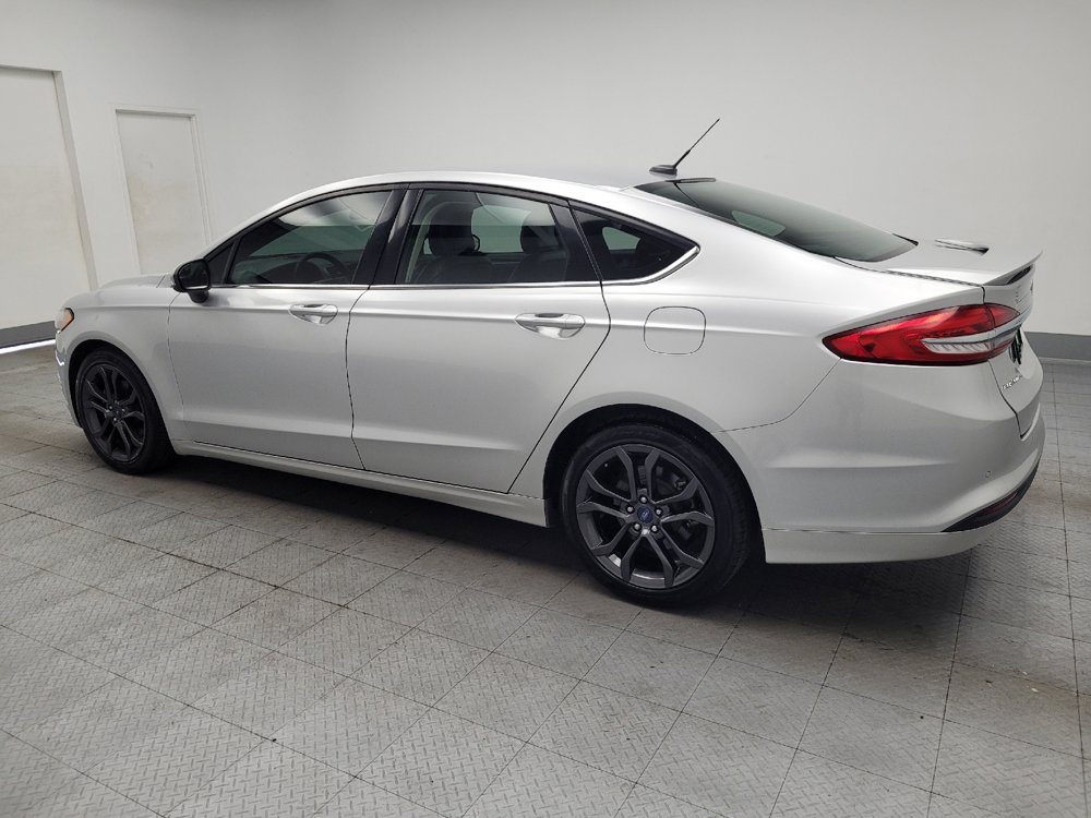 Used 2018 Ford Fusion SE w/ Equipment Group 201A FWD image 3
