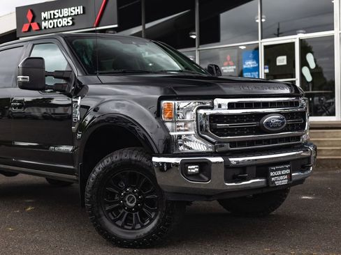 Used 2021 Ford F250 Lariat w/ Tremor Off-Road Package AWD/4WD image 3