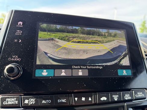 Used 2023 Honda Odyssey EX-L image 31