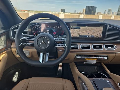 New 2026 Mercedes-Benz GLS 580 GLS 580 image 11