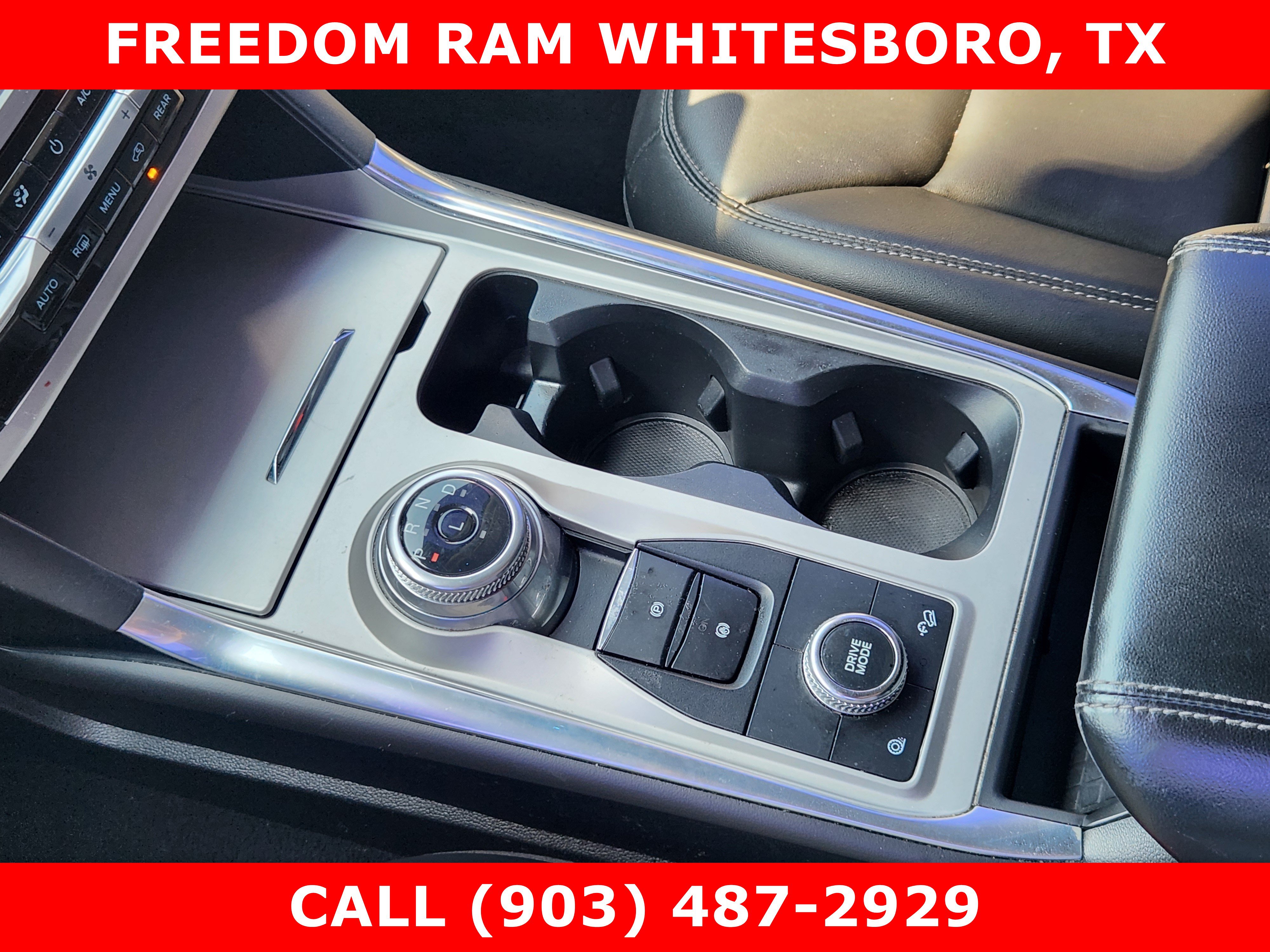 Used 2022 Ford Explorer XLT w/ Equipment Group 202A AWD/4WD image 14