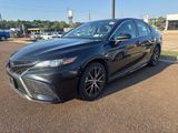 Used 2023 Toyota Camry SE image 3