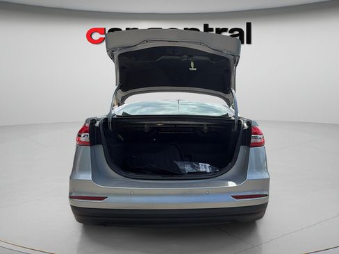 Used 2020 Ford Fusion Energi Titanium FWD image 27
