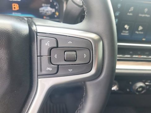 Used 2024 Chevrolet Silverado 1500 LT AWD/4WD image 38