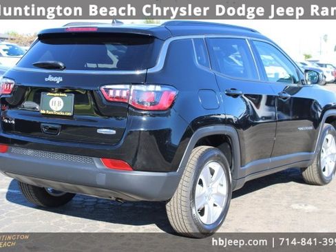 Used 2022 Jeep Compass Latitude image 5