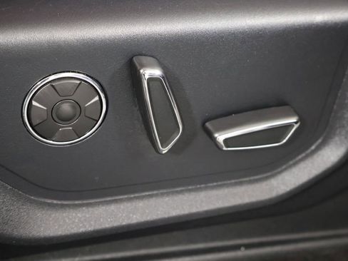 Used 2019 Ford F150 Platinum w/ Equipment Group 701A Luxury image 58