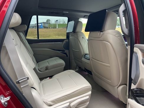 New 2025 Cadillac Escalade Premium Luxury Platinum image 7