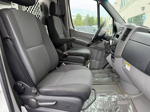 Used 2012 Mercedes-Benz Sprinter 2500 w/ Additional Battery Pkg image 28