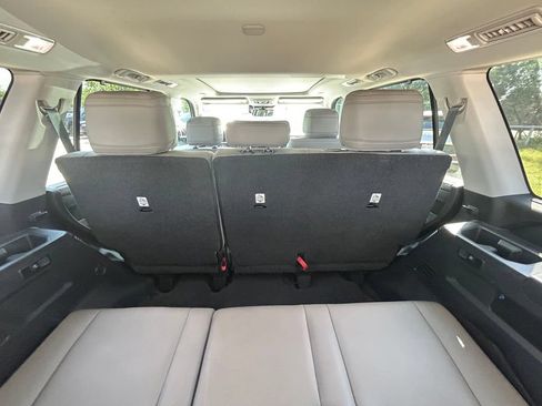 Used 2023 Toyota Sequoia Limited AWD/4WD image 16