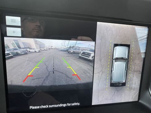 Used 2023 Ford Bronco Badlands image 19