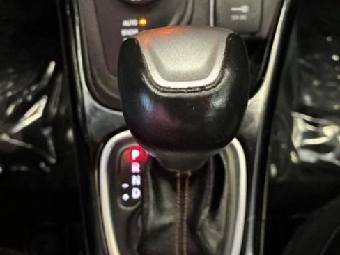 Used 2019 Jeep Compass Limited AWD/4WD image 27