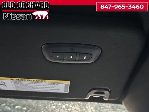 Used 2022 RAM 1500 Laramie AWD/4WD image 17