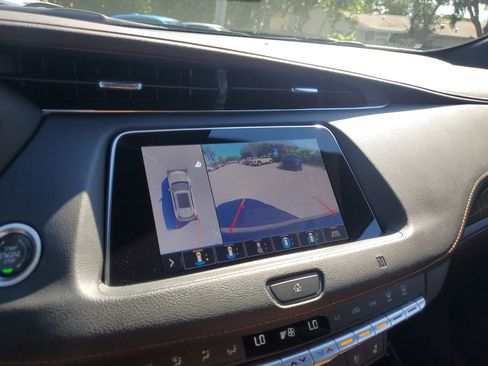 Used 2019 Cadillac XT4 Premium Luxury image 29