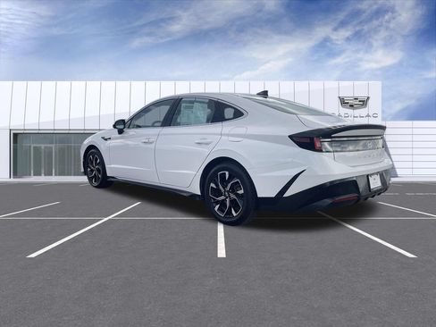 Used 2025 Hyundai Sonata SEL FWD image 6