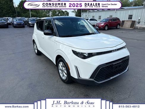 Used 2024 Kia Soul S image 1
