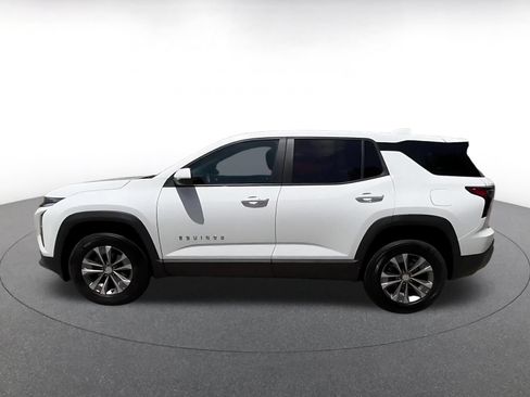 Used 2025 Chevrolet Equinox LT FWD image 8