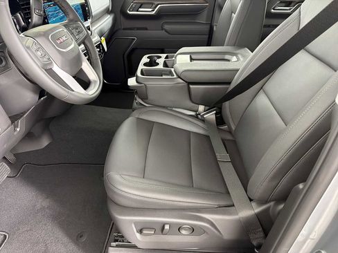 New 2026 GMC Sierra 1500 SLT w/ X31 Off-Road Package AWD/4WD image 7