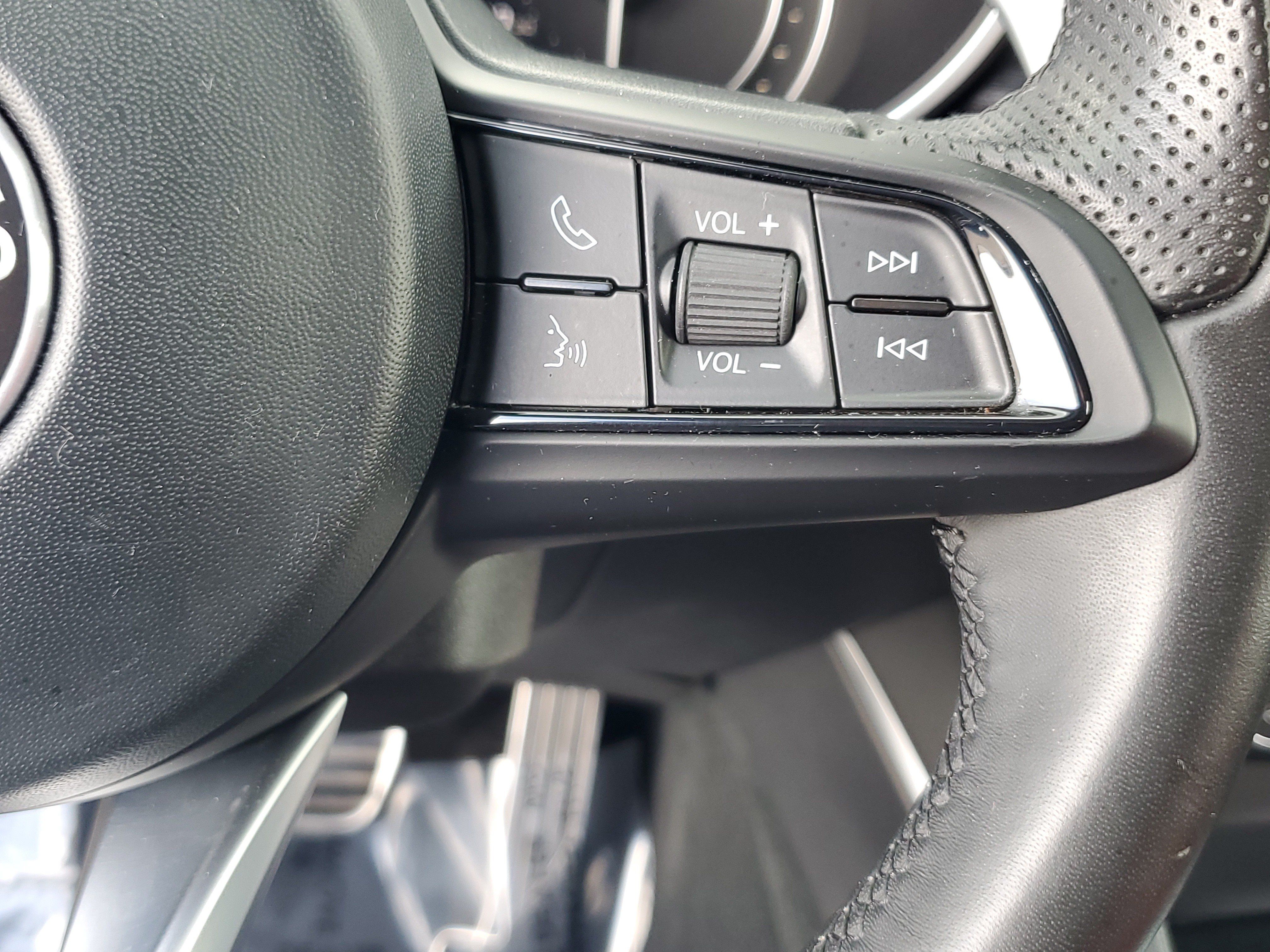 Used 2022 Alfa Romeo Stelvio Sprint AWD/4WD image 21