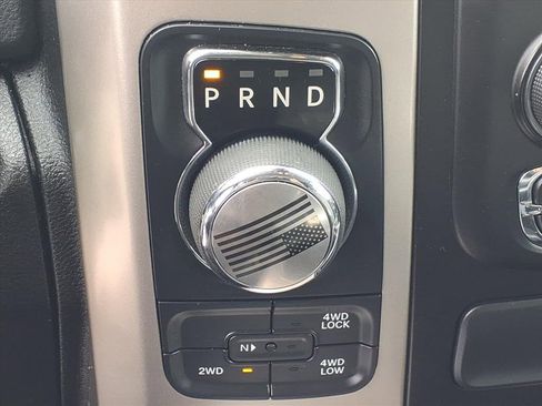 Used 2019 RAM 1500 Classic Warlock w/ Luxury Group image 9