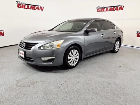 Used 2015 Nissan Altima 2.5 S w/ Power Driver Seat Package FWD image 3