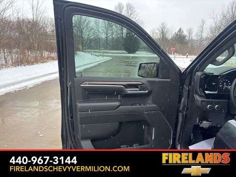 Used 2024 GMC Sierra 1500 Elevation image 13