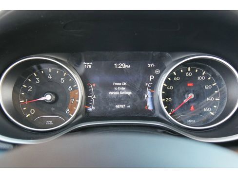 Used 2018 Jeep Compass Limited w/ Navigation Group image 22