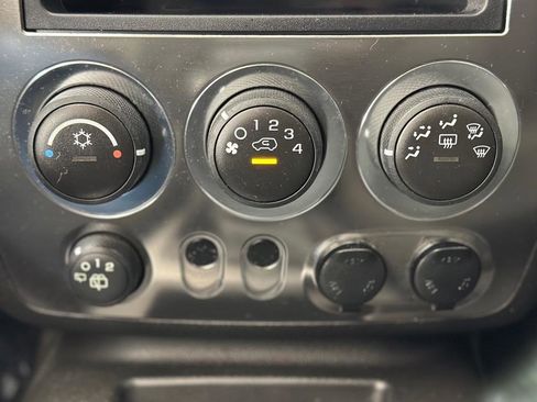 Used 2006 HUMMER H3 AWD/4WD image 17