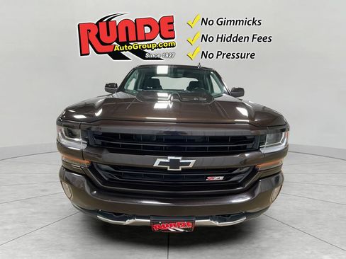 Used 2018 Chevrolet Silverado 1500 LT w/ All Star Edition AWD/4WD image 9